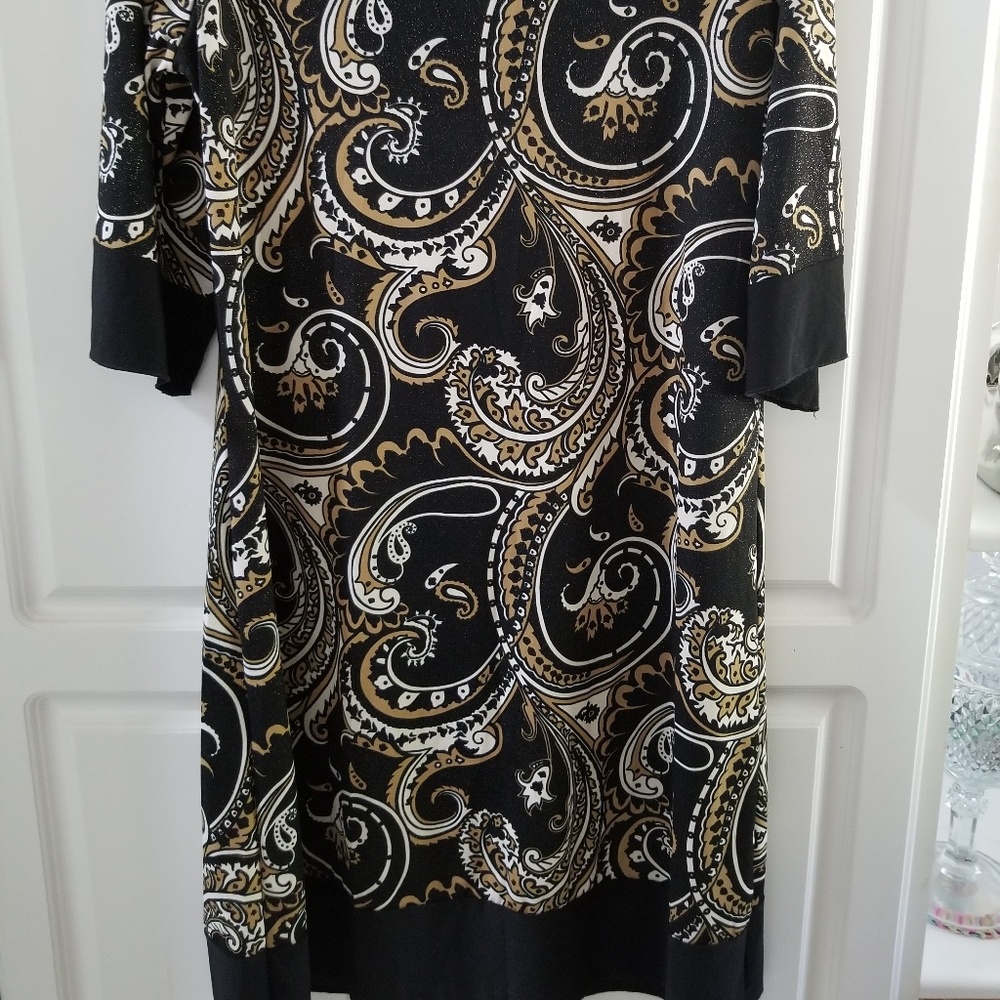 PLUS SIZE - DRESS - Picture 5 of 6